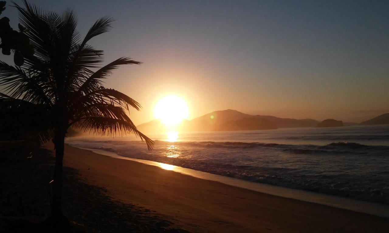 Chale No Condominio Verde Mar Na Praia Da Cocanha Caraguatatuba Luaran gambar